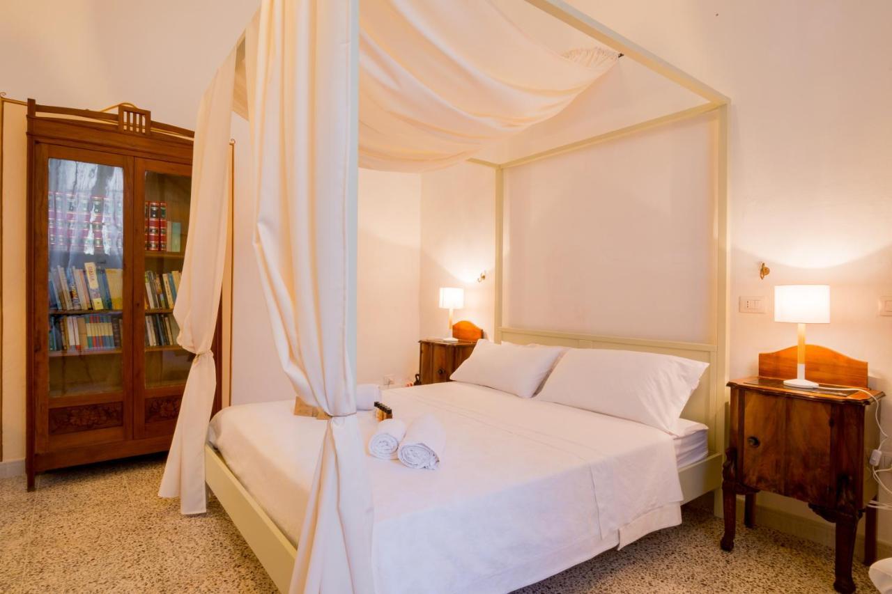 Palazzo Ashian Bed & Breakfast Acquarica del Capo Eksteriør bilde