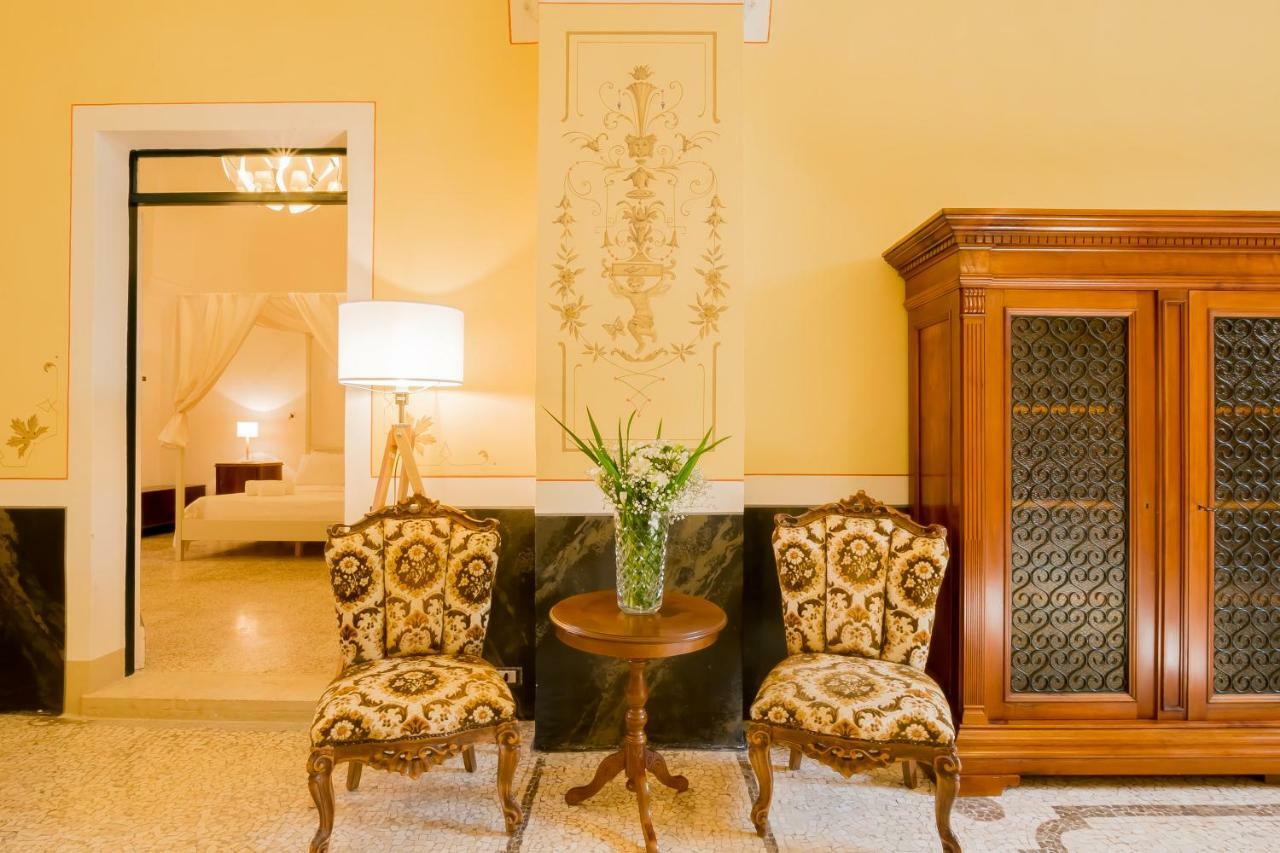 Palazzo Ashian Bed & Breakfast Acquarica del Capo Eksteriør bilde